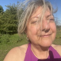 Daniela Simionescu - Mindset & ADHD Coaching for Creators and Entrepreneurs
