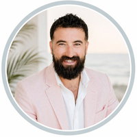 David Valencia | The Valencia Team