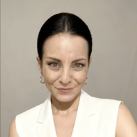 Anna Kai | FreeIntelligence.Institute |
