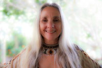 Leyolah Antara